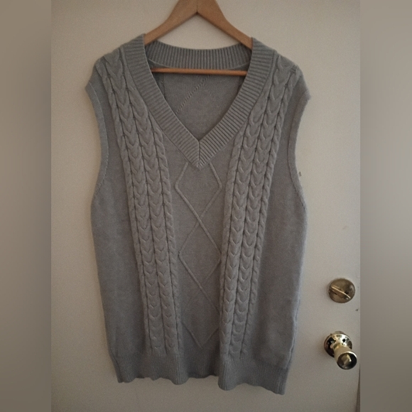 Boutique Sweaters - Heather Gray Cabled Sweater Vest